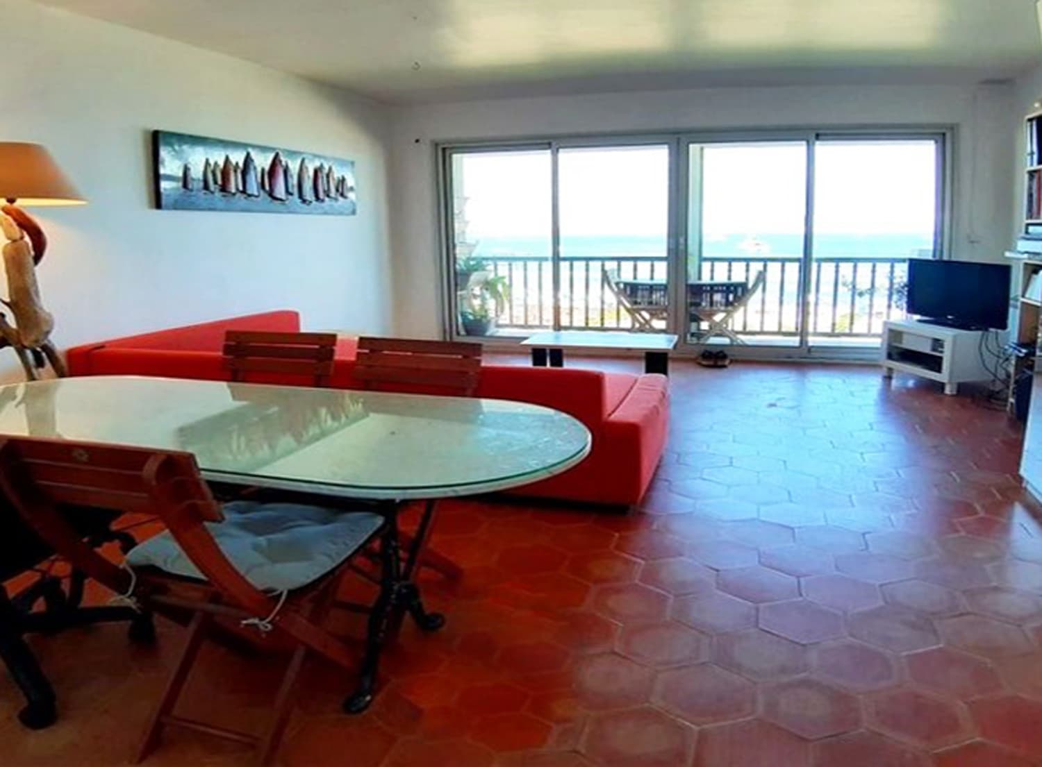 SOLD - PORT-GRIMAUD - FLAT WITH SEA VIEW AND ST-TROPEZ, BEACH
