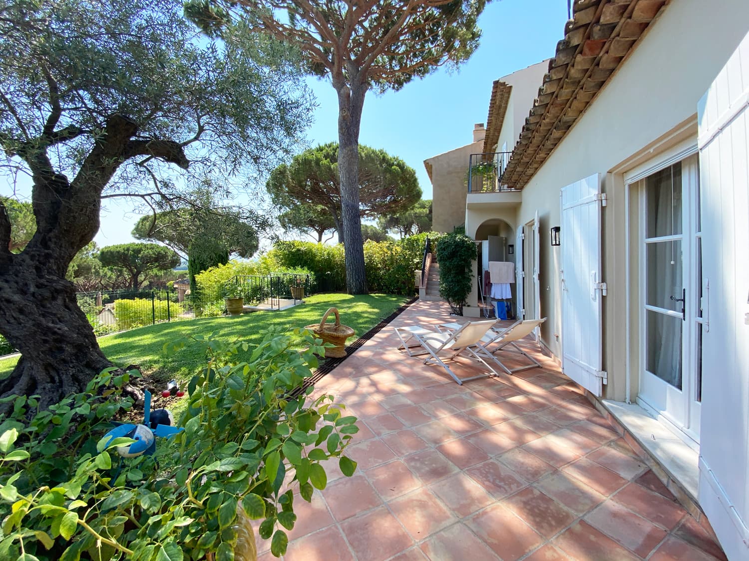 Vue mer, piscine et au calme: Villa avec 4 chambres