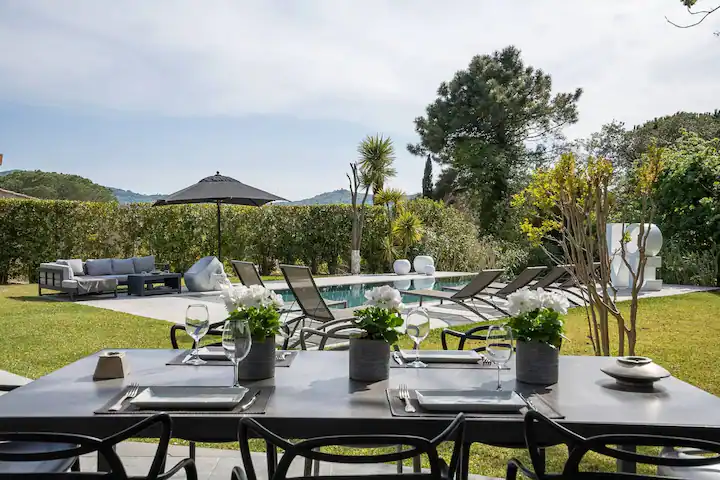 WUNDERSCHÖNE VILLA, 3 SCHLAFZIMMER, POOL