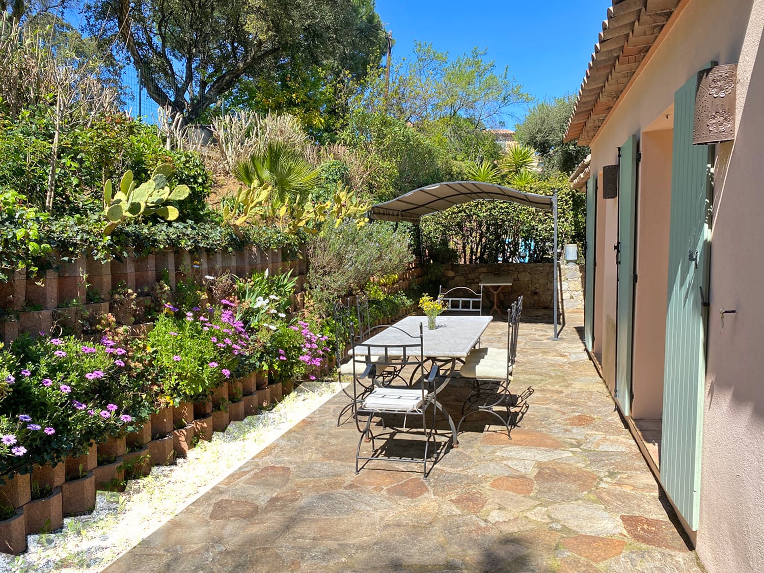 Schöne Villa in ruhiger Lage, Pool